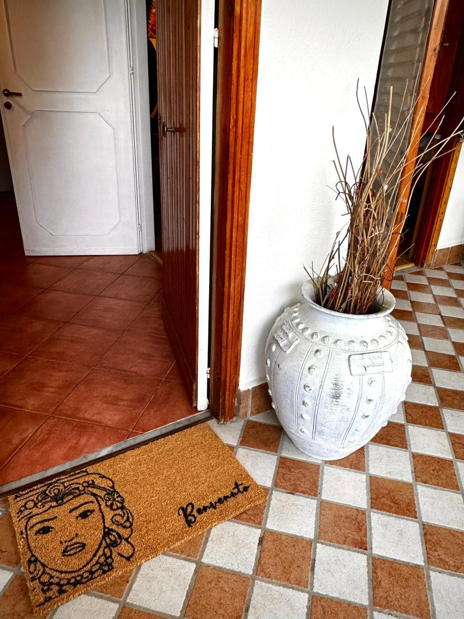 Casa Perciata - Locazione Turistica Lägenhet Mondello Exteriör bild
