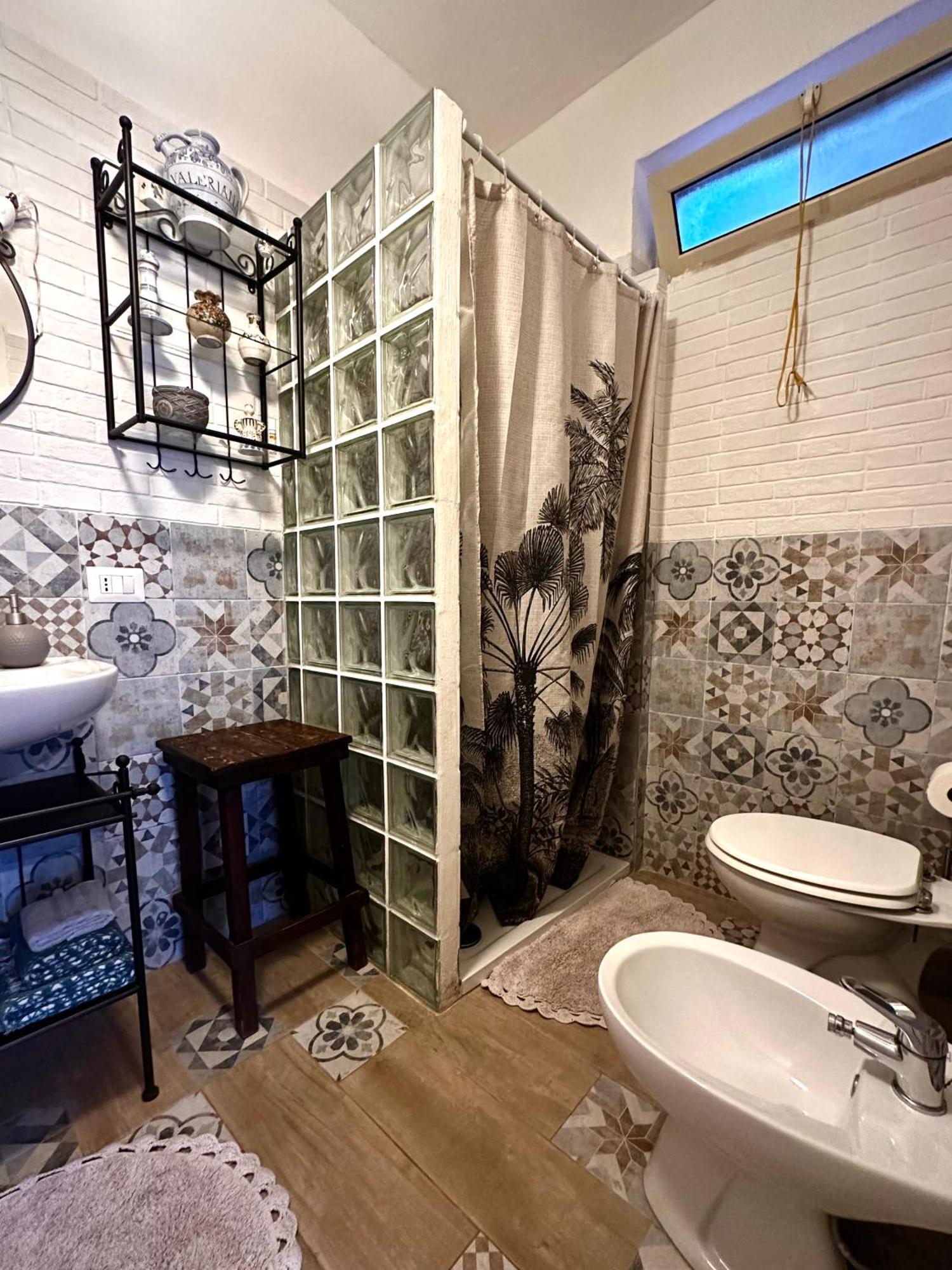 Casa Perciata - Locazione Turistica Lägenhet Mondello Exteriör bild